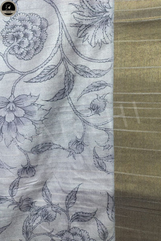 Lavonder Colour Bapta Silk Saree with Beautiful Sculpture Design in Pallu, Beautiful Printed Body with Unstitched Blouse Piece-3