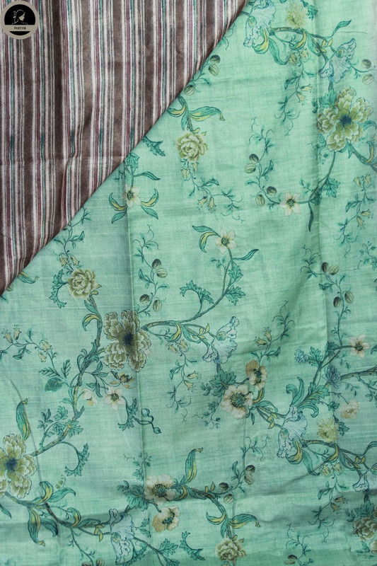 Green Bapta Silk Saree with Beautiful Sculpture Design in Pallu, Beautiful Printed Body with Unstitched Blouse Piece-1