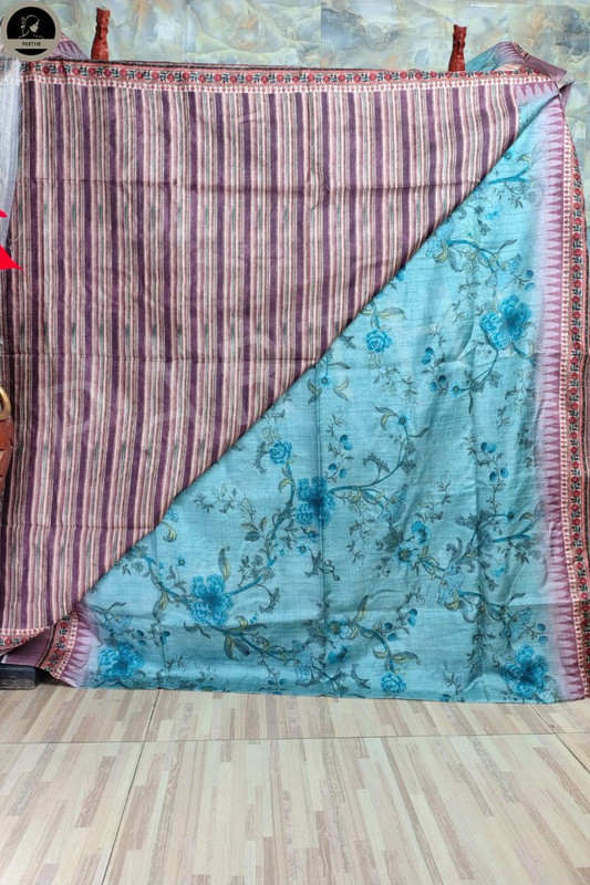 Green Bapta Silk Saree with Beautiful Sculpture Design in Pallu, Beautiful Printed Body with Unstitched Blouse Piece-1