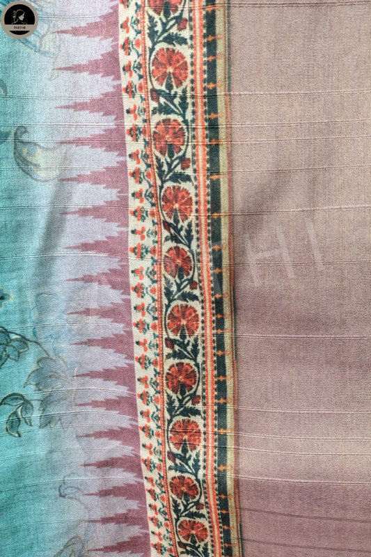 Green Bapta Silk Saree with Beautiful Sculpture Design in Pallu, Beautiful Printed Body with Unstitched Blouse Piece-3