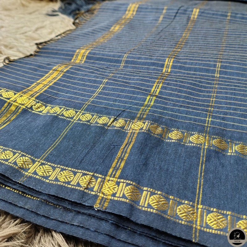 Cotton Blend Blue Gadwal Saree with All-Over Checked Design - Perfect for All Seasons-3