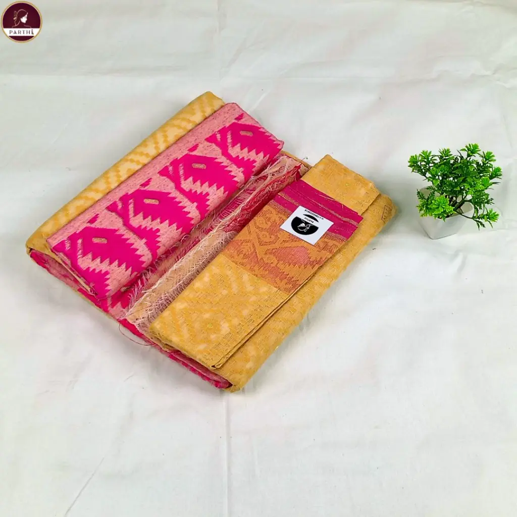 dhakai-jamdani-saree-beige-pink-handwoven.webp