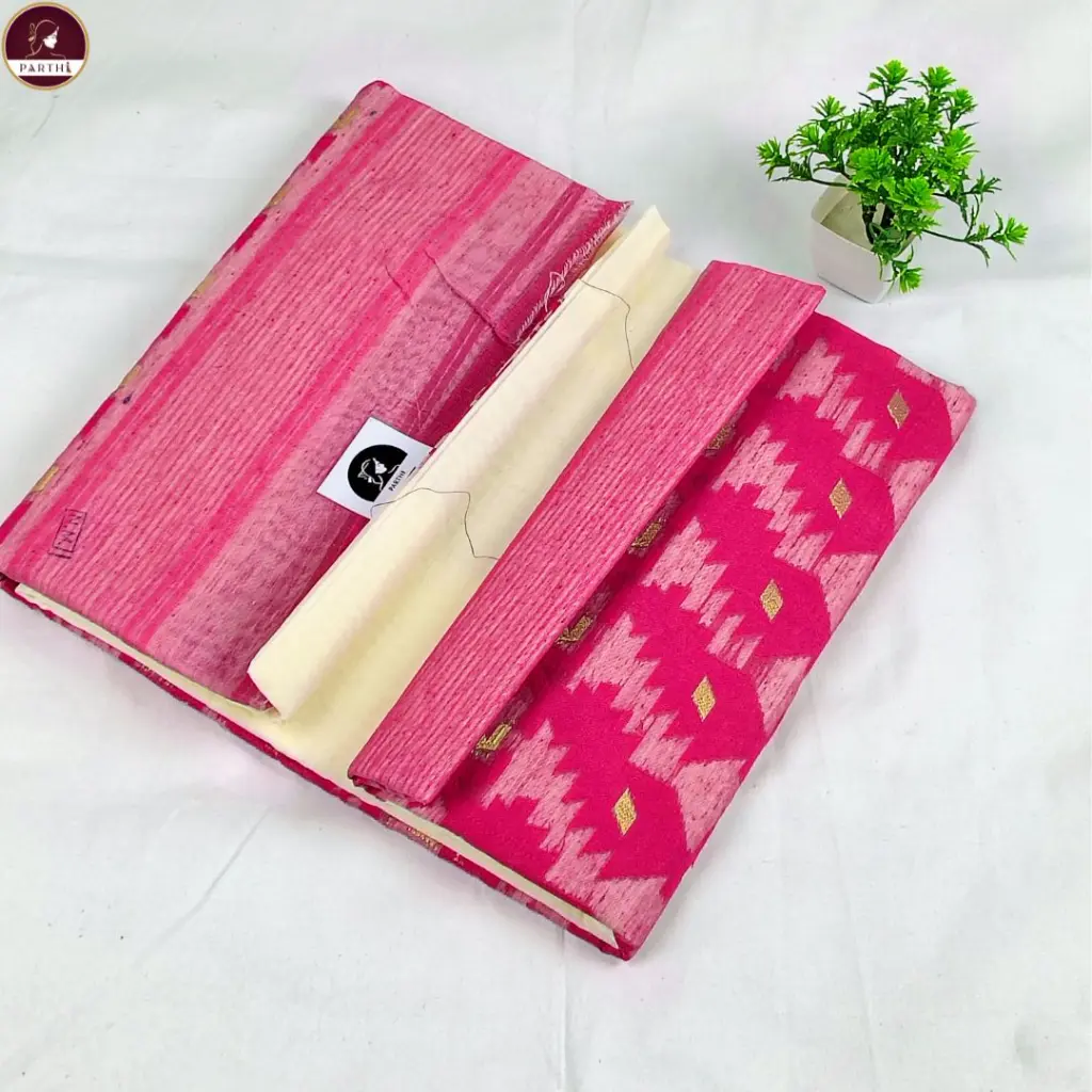 dhakai-jamdani-saree-cream-pink-handwoven.webp