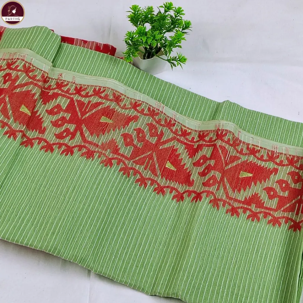 dhakai-jamdani-saree-green-red-handwoven.webp