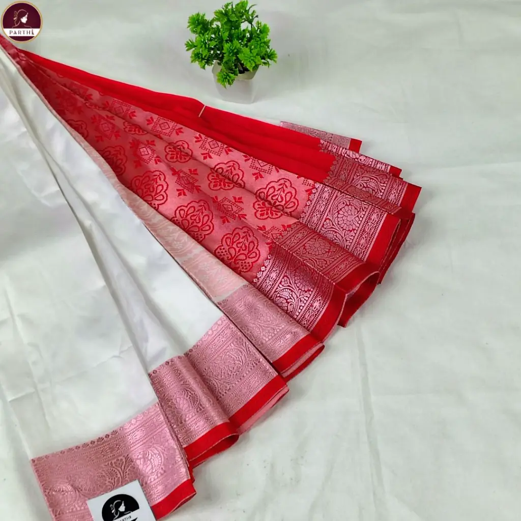 Red-white-kakinara-silk-saree.webp
