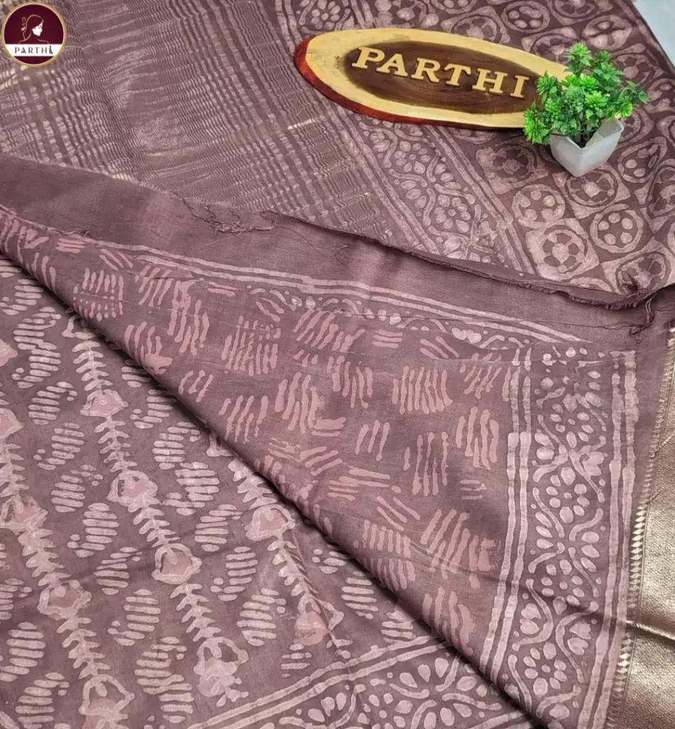 Chocolate_brown_Maheswari_Saree_vagitable_dyed 1.webp
