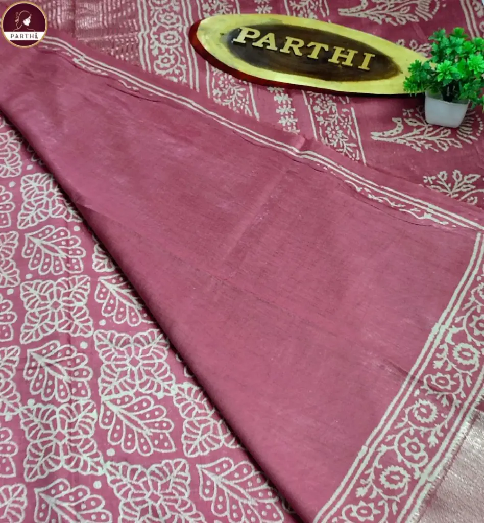 Pink_Maheshwari__Silk_Saree 3.webp