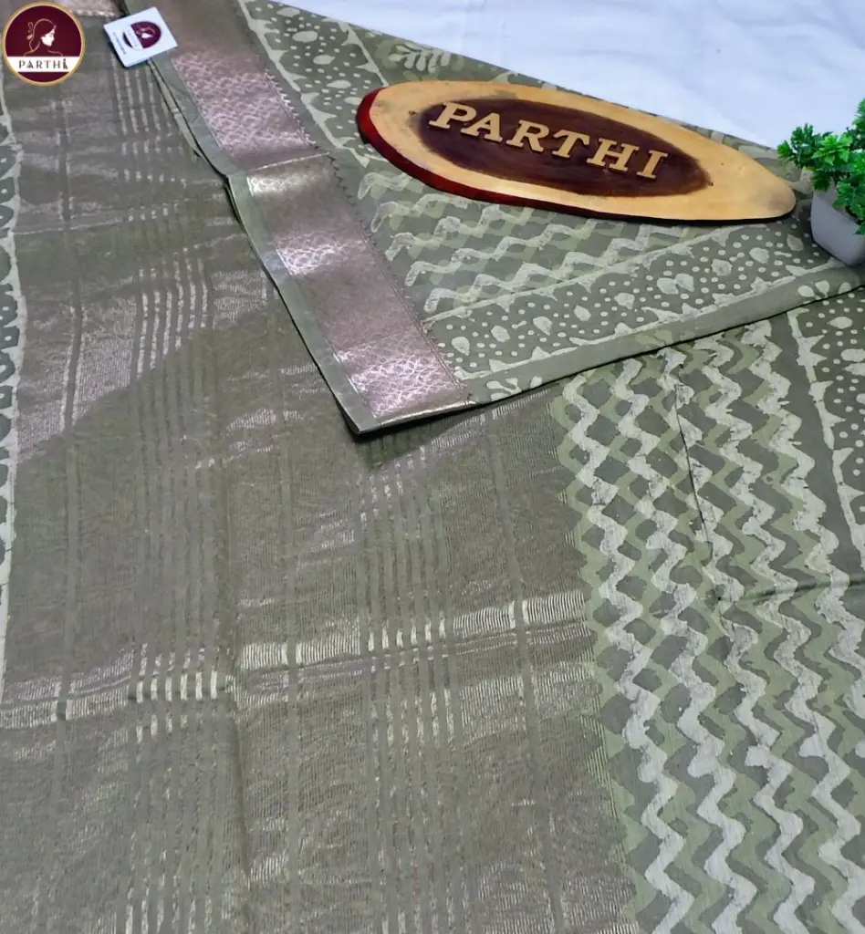 Green_Maheshwari__Silk_Saree 2.webp