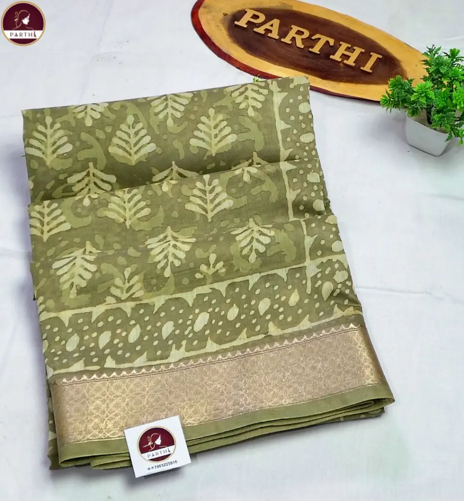 Green_Maheshwari__Silk_Saree 3.webp