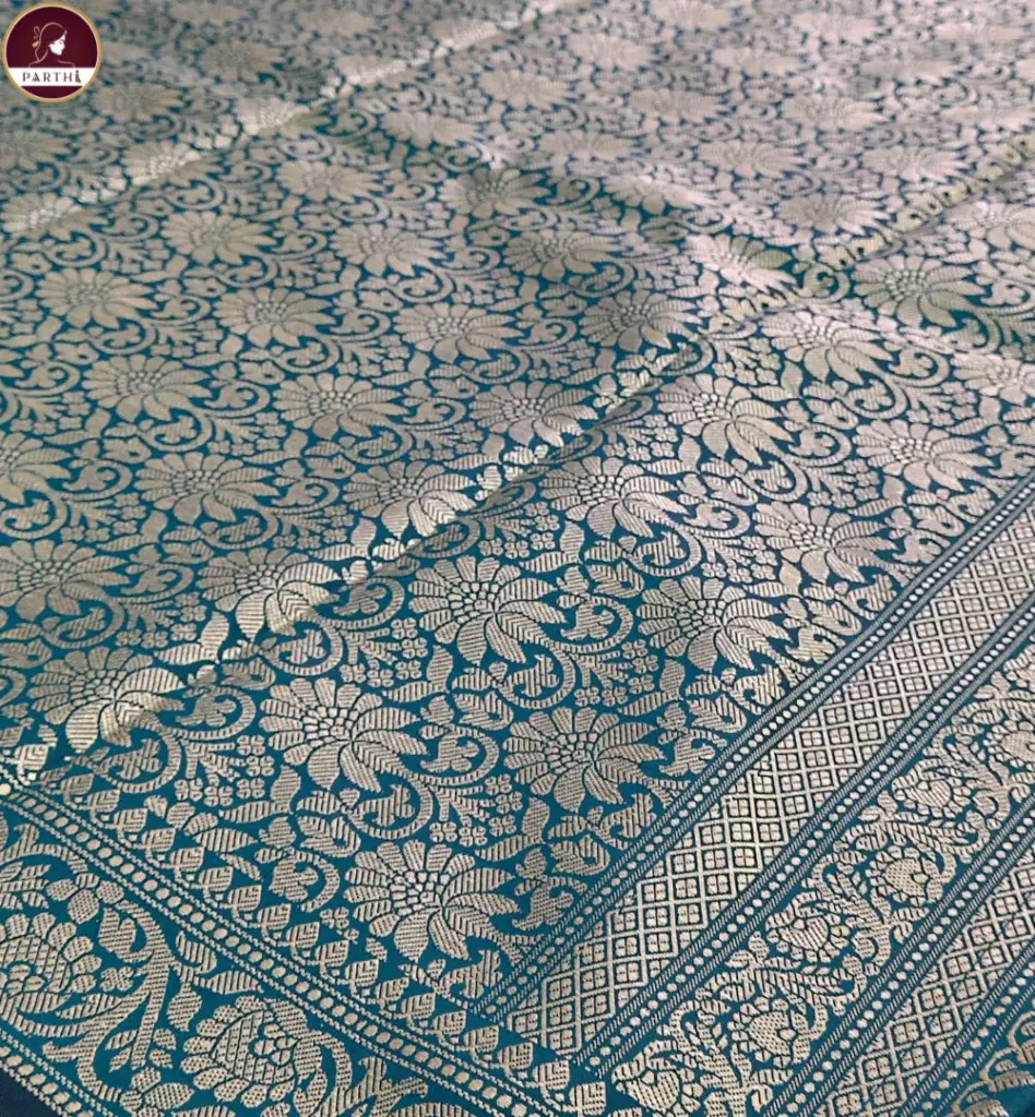 Green-Resham-Katan-with-Resham-Threadwork 3.webp