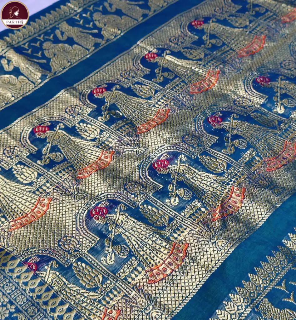 Green-Kanchpuram-with-zari-border 4.webp