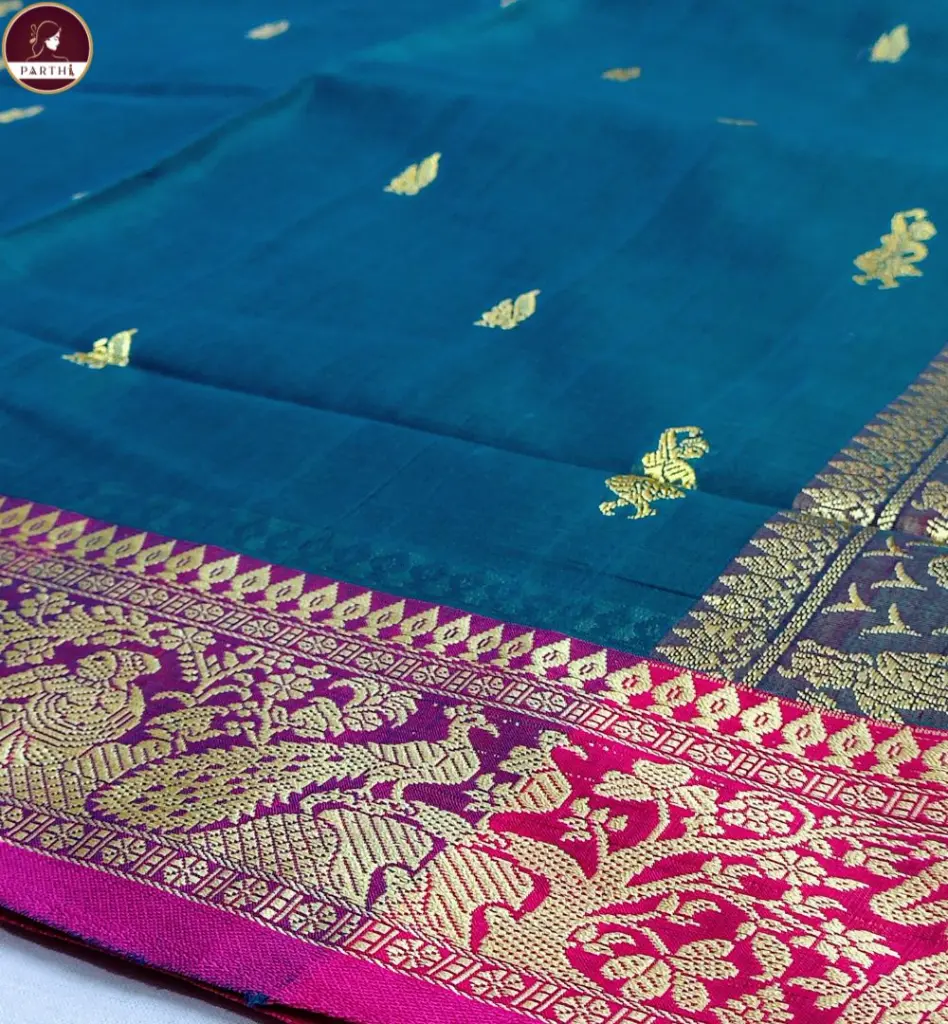Blue-Kanchpuram-with-zari-border 2.webp