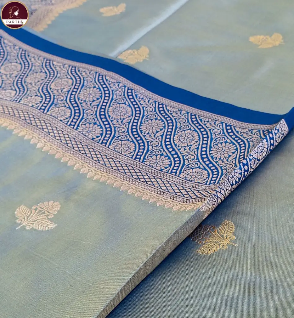 Green-Katan-Banarashi-Silk-with-zari-border 2.webp