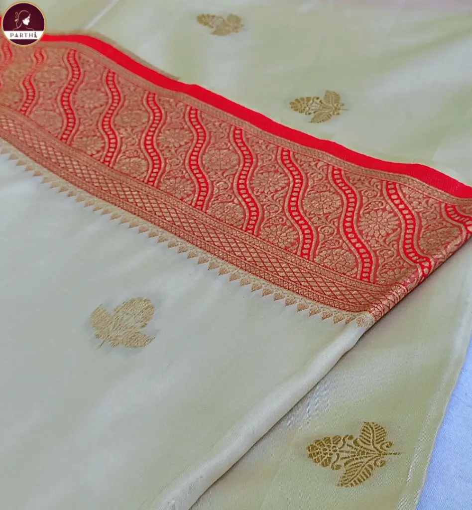 White-Katan-Banarashi-Silk-with-zari-border 2.webp