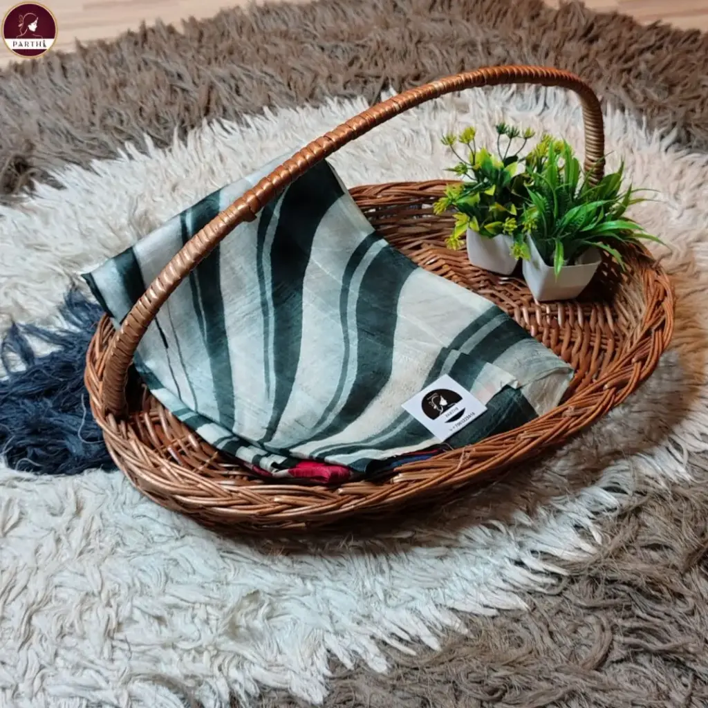 Murshidabad Hand Printed Pure Silk Saree For Women – Red with Artistic Three Faces Pallu | Silk Mark Certified 