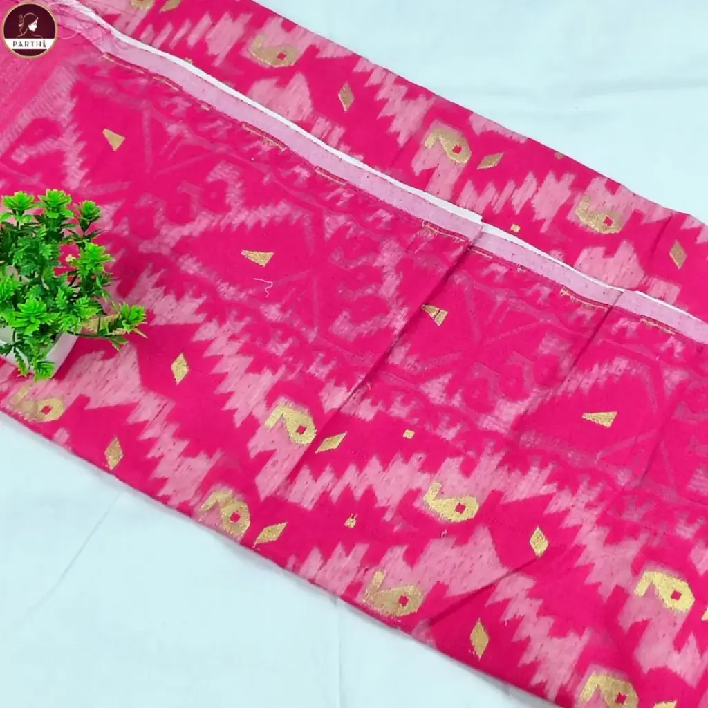 Premium Dhakai Jamdani Saree with Blouse Piece – Cream Body with Pink Border | Handwoven Traditional Saree