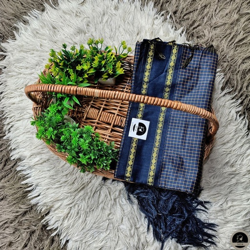 Cotton Blend Blue Gadwal Saree with All-Over Checked Design - Perfect for All Seasons